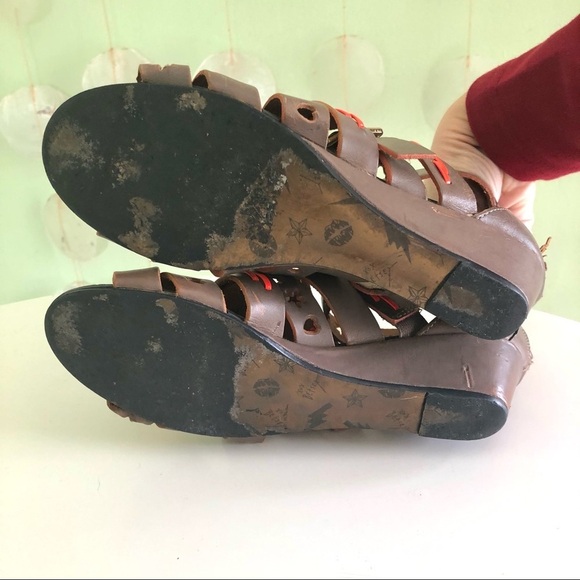 Betsey Johnson Neon Bollt Strappy Gladiator Leather Wedges Stars Hearts - Picture 7 of 11